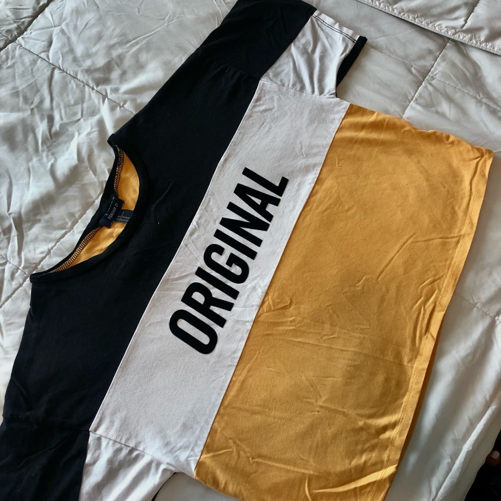 Forever 21 oversized crop top , size M